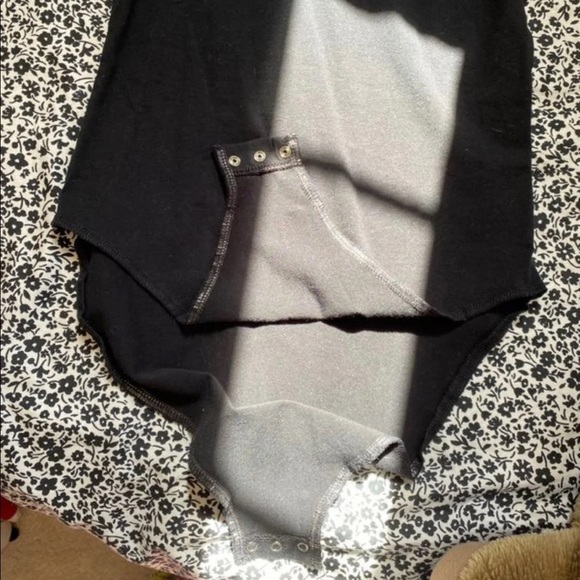 Black VS PINK bodysuit - Picture 2 of 2